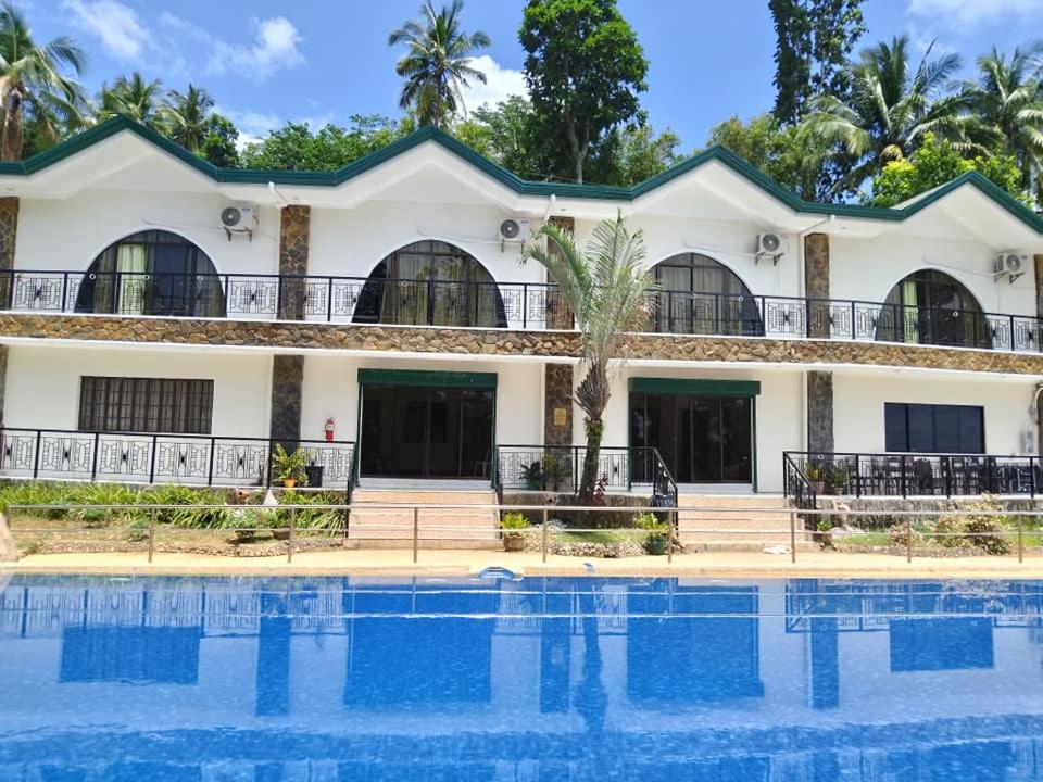 Hidden Valley Mountain And Wavepool Resort Pinamungahan 外观 照片