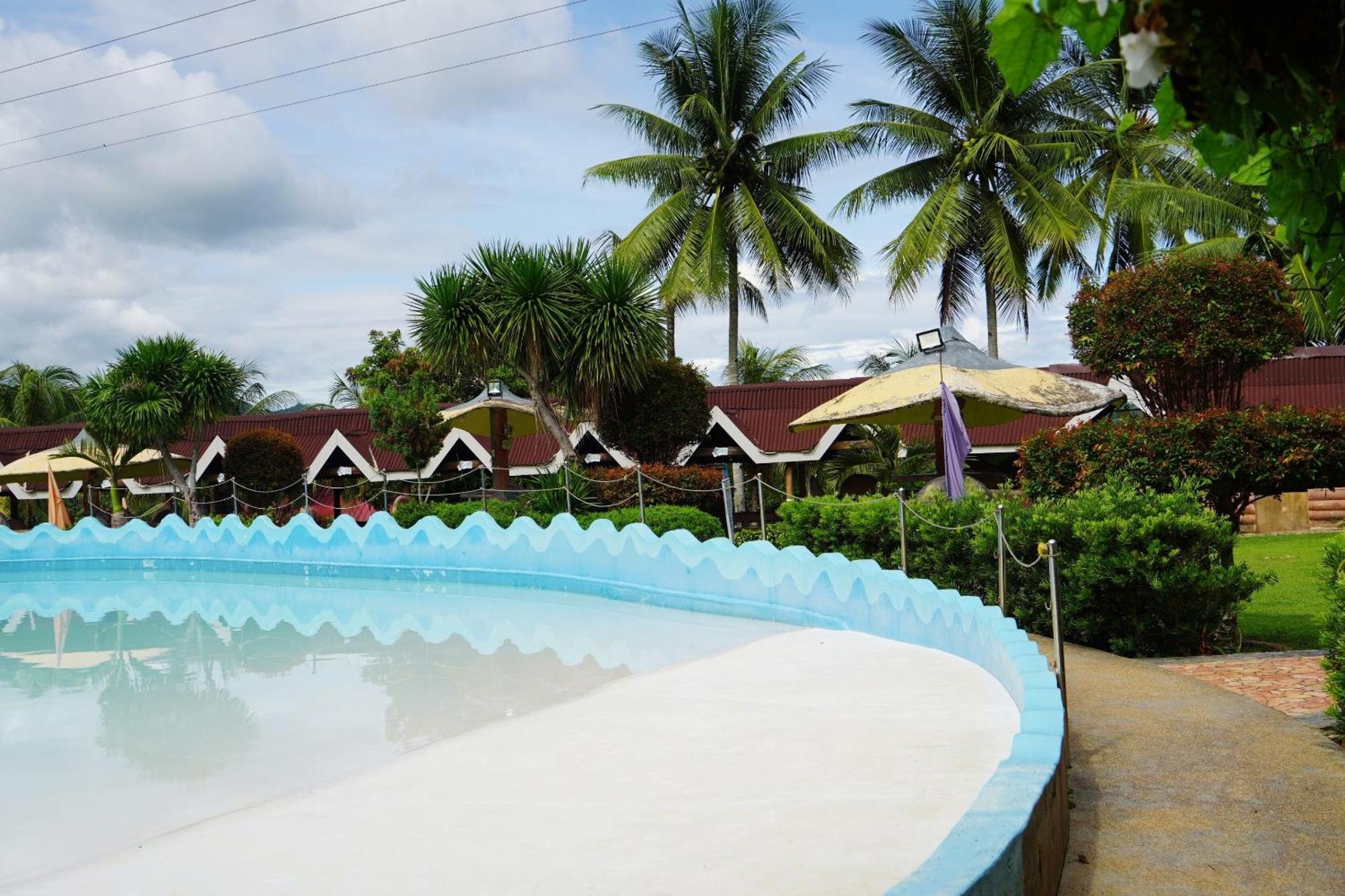 Hidden Valley Mountain And Wavepool Resort Pinamungahan 外观 照片